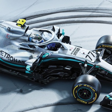 Colectia Mercedes-Benz Amg Petronas